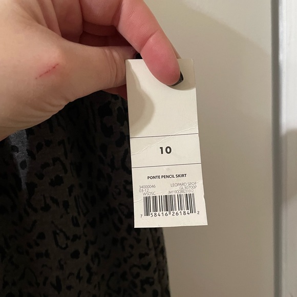 Womens new with tags cheetah pencil skirt - Picture 3 of 7